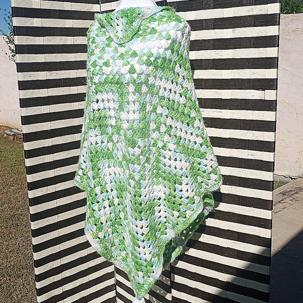 Crochet Long Triangular Pullover Knee-lenght Poncho Wrap Women One Size Fits All - Picture 2 of 7